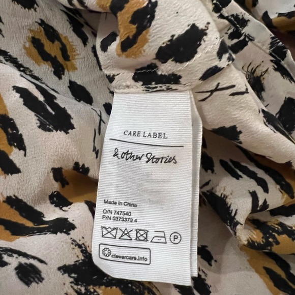 & Other Stories Leopard Animal Print 100% Silk Button Down Blouse - Picture 11 of 11